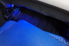  リアシートにも施工。 
