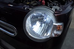  当店のLEDヘッドライトはカットラインも出ますし、車両によっては車検もそのままOKです。 