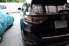 60ハリアーのシーケンシャルテール加工 ウィンカーは外側のユニットのみで電球仕様