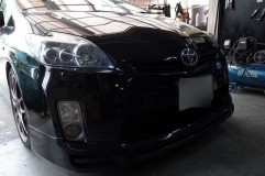 プリウスミラー格納からのメーター修理他色々・・・ かなり前にご来店いただいたお客様で、今回以前施工した「ACC連動電格ミラー」から「ドアロック連動電格ミラー」に交換しました。そうすることで車両のロック状態を離れたところから確認できるとのことです。確かに、そういう理由の方が多いです。