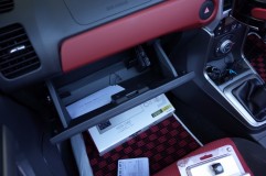 COPEN(コペン) セロの バックカメラ&ドラレコカメラ取付 まずはドラレコの記録本体の設置場所を決定し、ETC本体の位置を変更してステーを使って固定します。
