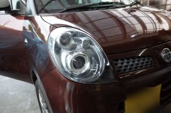 モコのプロジェクターヘッドライト移植作業 その2 そしていきなり車両に載せ替えたところ、ほぼ無加工でしたが、運転席側のみウィンカー部が干渉したので少し加工しました。