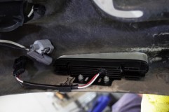 RB1オデッセイのヘッドライトリメイク 配線を固定して水が入らないように設置。