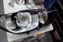  それでは反対側の製作開始。インナーを取り出して、旧リングを取り外し、新リングを固定します。 