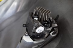 60ハリアーのテールランプシーケンシャルとヘッドライトウィンカー加工 フォグランプの高輝度化です。評判の悪いオプション純正フォグランプを交換します。