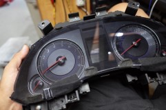 18クラウンのテールランプ修理とハイマウントストップランプ修理 V36スカイラインは文字盤のLEDが切れます。結構多い不具合なので、今回全LEDを新品に交換しました。