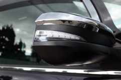 ウィンカーユニット自体の交換は簡単なのですが、配線を車内に引き込む作業がかなり大変です。作業の8割は通線・結線作業ですね。 