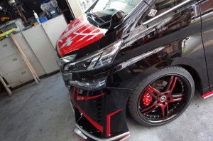 ３０機動戦士ヴェルファイア 襲来！！ ヘッドライトを加工させていただきました。