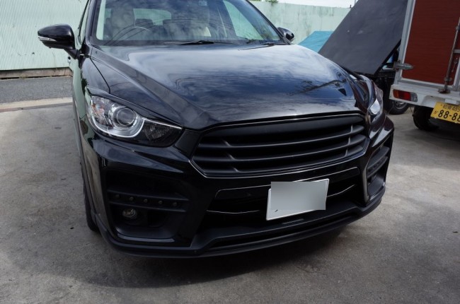 CX5のヘッドライト加工(イカリング・インナーブラック塗装) CX5のヘッドライト加工(イカリング・インナーブラック塗装)
