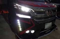 30機動戦士ヴェルファイア 襲来!! ヘッドライトを加工させていただきました。 白で統一するのも良い感じで、品がありますね。