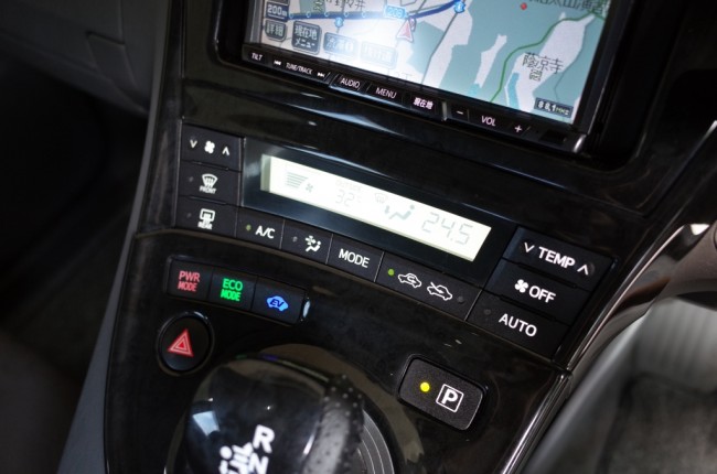 20プリウスのエアコンパネル他スイッチ類のLED打ち替え - トレード
