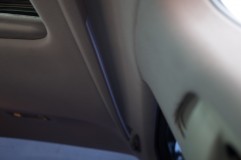  5mm砲弾型LEDが使われているため、白色のLEDに打ち替えて完成。わかりやすく白色になっています。 