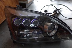  先日テール加工させていただいたお客様で、今回は宿題のヘッドライトを施工します。 