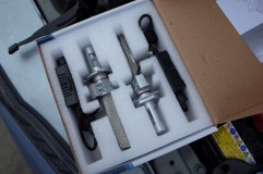  当店のヘッドライトLEDは明るさと耐久性を兼ね備えた商品で、明るさもHID並にあります。カットラインがきれいに出ますので車検もそのまま通過できる場合が多いです。 