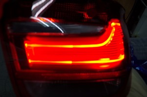 F20 BMWのテールランプ修理