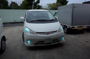 ３０エスティマのフォグランプHID施工