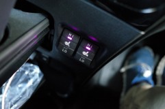 後期型80VOXYのエアコンパネル他スイッチ類のLED打ち換え シートヒーターはハイを紫