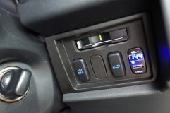  青は比較的ムラが出にくいですが
電球をLEDに交換しただけだと確実に光ムラになります。 