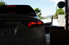 60系 ハリアーのシーケンシャルテール加工&インストール ウィンカーとバックだったところをブレーキに変更。