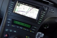 30プリウスのエアコンパネル&スイッチ打ち替え(AUDI風レッド)と走行中TV視聴 ナビはメーカー純正ナビ。ナビ周りだけでLED50個以上使用。