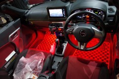 コペン セロ S のLEDカスタム施工 フットランプも赤色にしました。