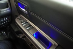 フリードのナビ入れ替えとドアハンドルイルミ追加 ドアハンドルと小物入れにも照明を追加しました。