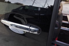 こちらのポチガースイッチは純正風の仕上がりのものです。スイッチ自体は簡単に取り付けできますが、配線が大変です。 