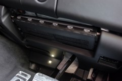 マセラッティ ギブリ のLEDカスタム フットランプはLEDなので、こちらは打ち替え作業となります。