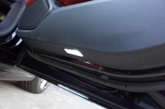 マセラッティ ギブリ のLEDカスタム ドア下もキャンセラー付き