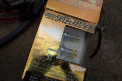 ヒュンダイクーペのフォグランプLED化(HB4) こちらがそのLED。明るさは全くありませんが、色はきれいに発色します。
