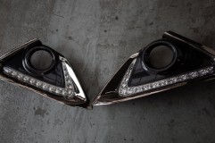 G's アクアのヘッドライト&テールランプ加工 流れるウィンカー化 続いてこちらはデイライトです。ユニットを殻割りしてアンバーのLEDを追加で埋め込み、なおかつシーケンシャルウィンカーとして点灯させます。