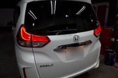 GB5型フリードのテールランプ4灯化(テール加工) スモールランプはナンバー灯から、ブレーキランプはハイマウントから電源を分岐しました。