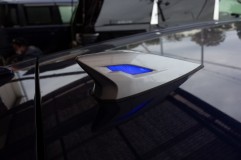 レヴォーグのレインボーシャークフィンアンテナ2連発とコラゾンテールシーケンシャル加工 LEDの点灯パターンは300種以上。かなり目立ちますよ。