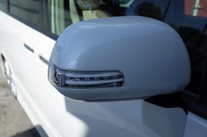 70型ノアのヴァレンティミラーウィンカーの修理