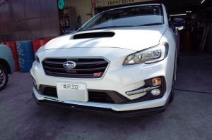 レヴォーグのテールランプ流れるウィンカー施工