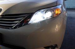 愛知県より北米トヨタのシエナご来店!!今回はハイビームをLEDに~ LEDの明るさは仕様上片側2000lmだそうですが、実際のところは計測していないため不明です。ネット上には4000lmだとか8000lmだとかの数字が飛び交いますが、実際のところは不明です。