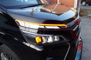 80後期型VOXYの持ち込み商品取り付けとエアコンパネル等のLEDホワイト化打ち替え