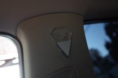 30ハリアーのアクリル間接照明取付 アクリルデザインはダイヤモンドカットです。上のプレートは交換可能です。