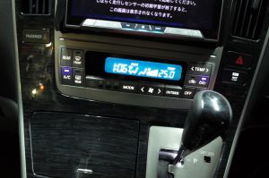 1０系アルファードのエアコンパネル周りLED化（ホワイト化）
