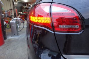 平行輸入のポルシェ　カイエンのテールランプ＆ヘッドライト日本仕様改善