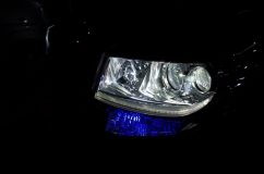 LA600系タントカスタムのヘッドライトシーケンシャルウィンカ&ダブルロービーム加工 点灯時も違和感なく、純正っぽいですね。