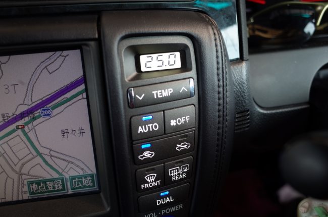 18クラウン　純正マルチ　LED打ち替え 18ゼロクラウンのエアコンマルチのLED打ち替え交換施工 - トレード
