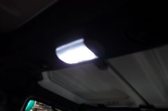  前後白くなったら当然中も白くします。 