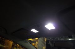 プレマシーの各種バルブのホワイト化施工 室内灯もT10ウェッジで一番明るいものをチョイス