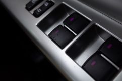 70VOXYのエアコンパネル類のLED打ち替え ということでPWスイッチもすべてピンクに。女の子の車なので良いと思います!!