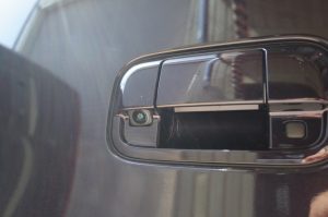 ワゴンRスティングレーのバックカメラ取り付け