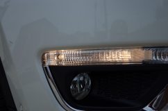 ノーマルはハロゲンランプでデイライト化されています。なかなか珍しい仕様ですね。 