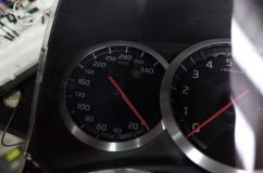  ちなみに国産仕様でも340kmまで針があるんですね。さすがGT-Rです。 