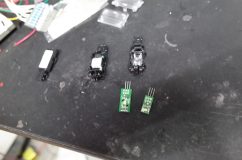  まずは比較的簡単な照明のLED打ち替えです。ただこのLEDはかなりの曲者で、極性が反対になっていたり基盤のパターンも変則的です。施工前の極性チェックが重要です。 