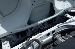 S660のリアガーニッシュイルミ化施工 ガーニッシュを外すためにいろいろネジを外しますが、実際に外してみるとほとんど全然関係ないネジでした。